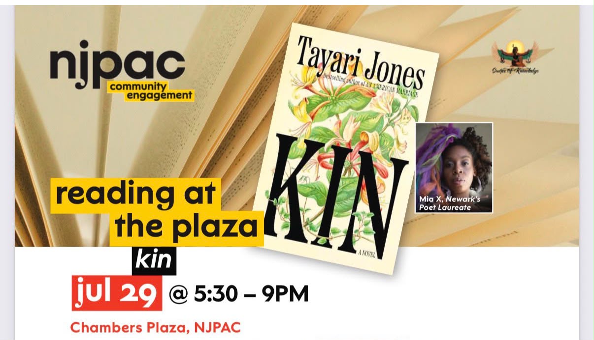 Reading at the Plaza